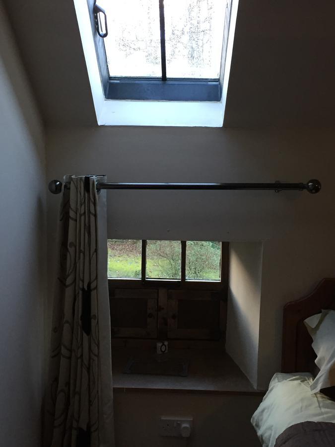 Bridgend of Lintrathen 로지 앳 로크사이드 B&B 외부 사진